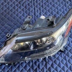 LEXUS HS 前期純正ヘッドライト