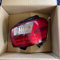 LEXUS HS 純正テールランプ