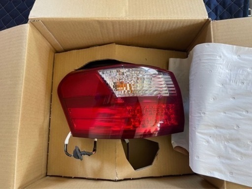LEXUS HS 純正テールランプ