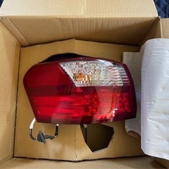 LEXUS HS 純正テールランプ