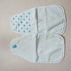 美品　コンビ　汗取りガーゼ　2枚組　ベビー　赤ちゃん　子供