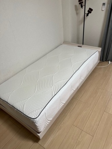 シングルベッド(フレーム付き)値下げ交渉受け付けます