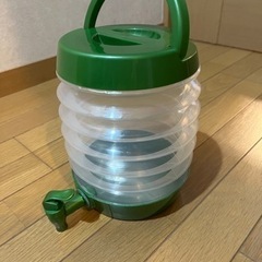 キャンプ用品　折りたたみウォータージャグの画像