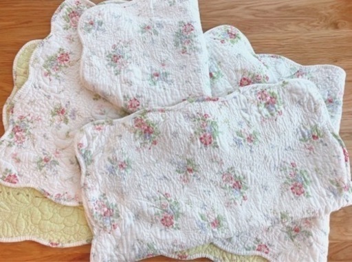 美品　花柄クッションカバー＋ベンチシート