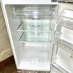 ご成約済🤝 ☑︎配送/設置無料👏 超目玉👀 定価半額以下‼️ SHARP 225L 大きめ2ドア冷蔵庫✨の画像