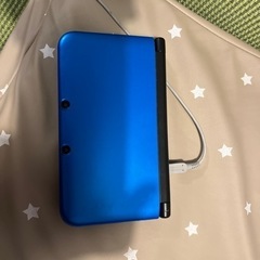 Nintendo 3DSLLの本体、充電器、ケース、ソフト