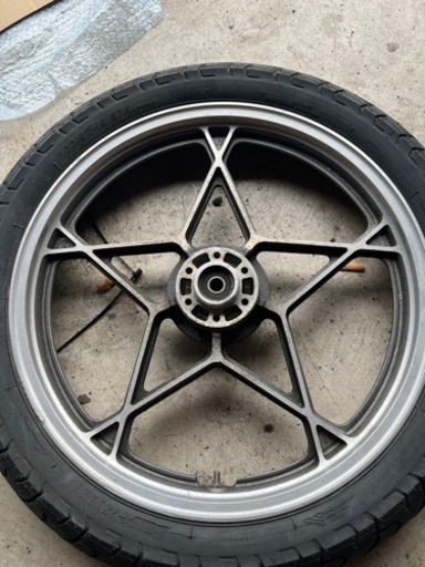 GS750 gs750 フロントホイール　星型キャスト