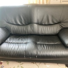 ソファー 高さ約90㎝×横150㎝×奥行き83㎝ 黒 合皮 ちょ...