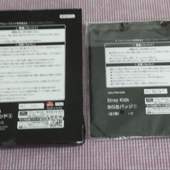 straykids フィリックス　スマホスタンド③

プライズ品のstray kidsのfelixのスマホスタンド③缶バッチの画像