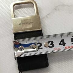 サルヴァトーレ フェラガモ キーリング キーホルダー レザー イタリア製の画像