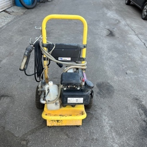 ケルヒャーエンジン式高圧洗車機