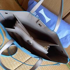 ショルダーバック　カバン　未使用の画像