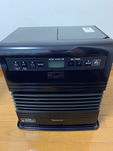 石油ファンヒーター　ストーブ