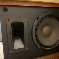 スピーカー部品取り　吊り下げ金具付きの画像