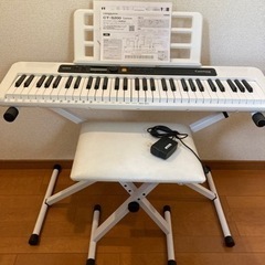 カシオ　キーボード　スタンドイス付き　CT-200