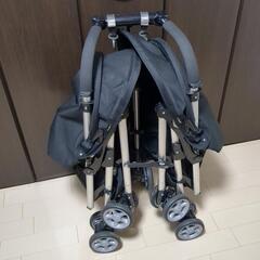 双子ベビーカー　コンビ　ツインスピンの画像