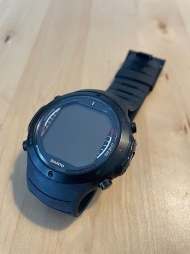 ダイビングウォッチ　SUUNTO D6i
