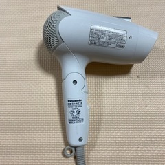 【中古】Panasonic ドライヤー　2018年製　ionity EH-NE18の画像