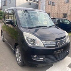 人気のコンパクトカー　ソリオ　ブラック&ホワイトの画像