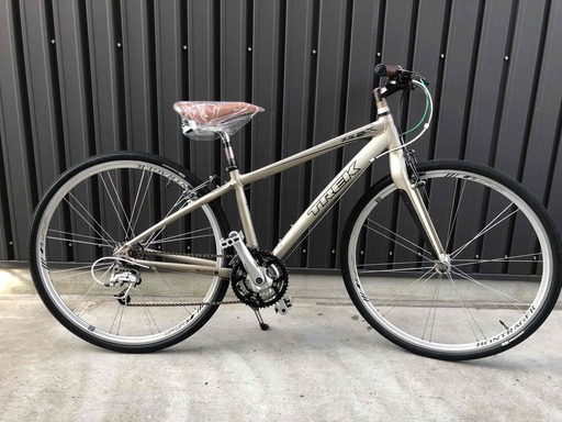 TREK 7.5 FX　トレック　クロスバイク　3×9　アルミフレーム　カーボンフォーク　整備清掃磨き済