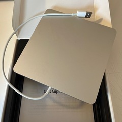 ⭐️23日金曜まで取りに来れる方限定⭐️【引っ越しの為値下げ】Apple正規品　USB super drive🍎✨の画像