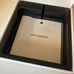 ⭐️23日金曜まで取りに来れる方限定⭐️【引っ越しの為値下げ】Apple正規品　USB super drive🍎✨の画像