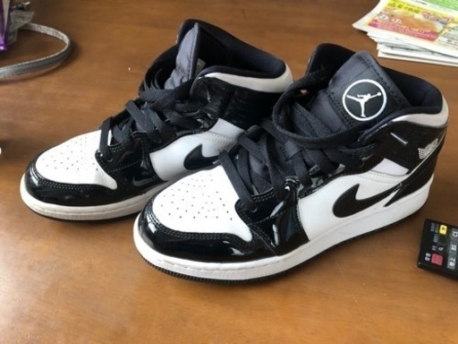 値下げ ジョーダン1 MID 24.5cm