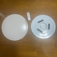 美品！リモコン付きLEDシーリングライト