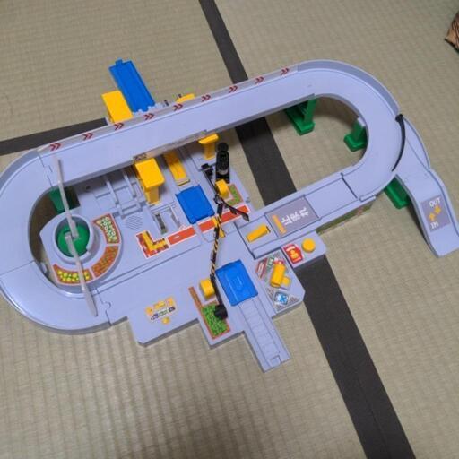 【お譲り先決まりました】プラレール トミカと遊ぼう! くるぞわたるぞ! カンカン踏切セット