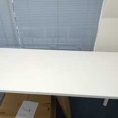 テーブル　白　高の画像