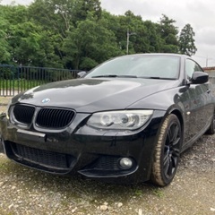 BMW 320i 、M スポーツ、2012 年、