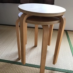 【IKEA】 FROSTA 木製 スツール 丸椅子 2セット　決まりました。の画像