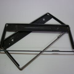 ☆他サイトにて完売・中古☆　トヨタ　ナンバープレートフレーム　2...