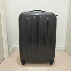 【受け渡し予定者様決定しました】スーツケース　シール跡あり　無料で