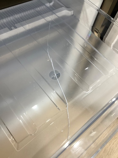 (※内部ﾄﾚｰ割れ有)2ドア冷蔵庫 Hisense HR-D1701B 175L 2022年製　入荷致しました！
