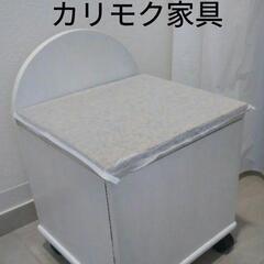 差し上げます♪ ヴィンテージスツール、カリモク