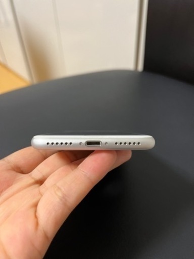 【バッテリー100%】iPhone8 64GB本体　SIMフリー