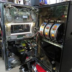 パチスロ実機 シュタインズゲート コイン不用機 ドアキー・設定キー付き スロット機 |江別市のリサイクルショップドロップの画像