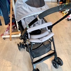 ■店頭引取限定■美品☆コンビ　現行ベビーカー　スゴカル４キャスエアー♪定価52800円
