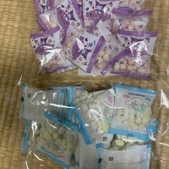 サンリオ　お菓子