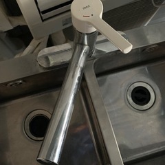 ステンレス流し台　電気温水器付きの画像