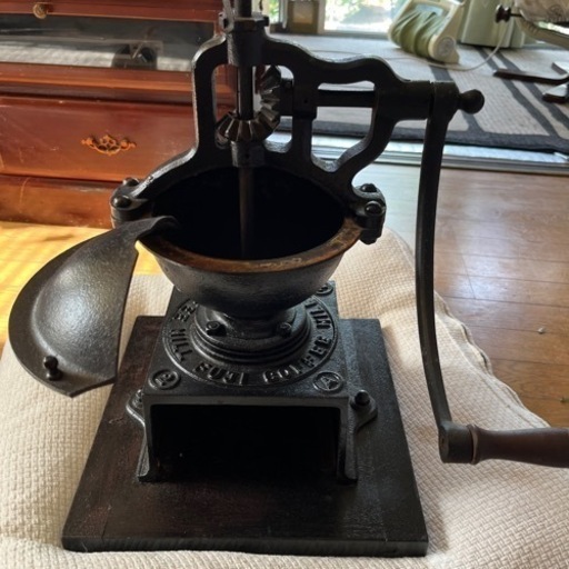 アンティーク　フジコーヒーミル　FUJI COFFEE MILL