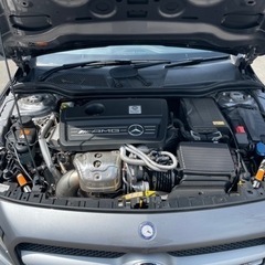メルセデスAMG GLA45の画像