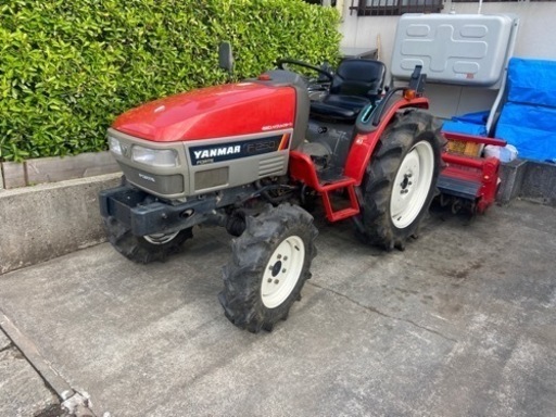 ヤンマートラクター　F250   25馬力