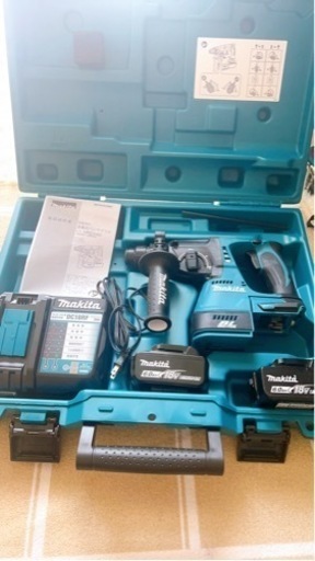 マキタ 18V 24mm 充電式ハンマドリル HR244DRGXです。