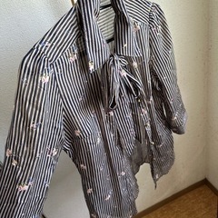 リボン付7分袖のストライプシャツ👗の画像