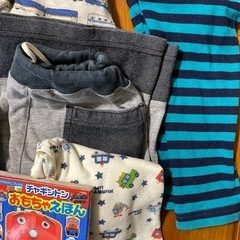 子ども服　100〜110 パジャマも　男の子✨中古　チャギントン絵本　オマケありの画像