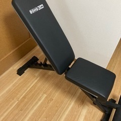 トレーニングベンチ