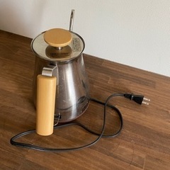 電気ポット　湯沸かし器　オシャレの画像