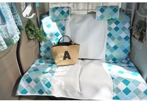 シートカバー　クルマリ　北欧風